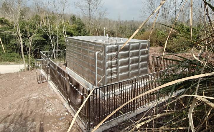 1758509511255897.jpg 302.jpg